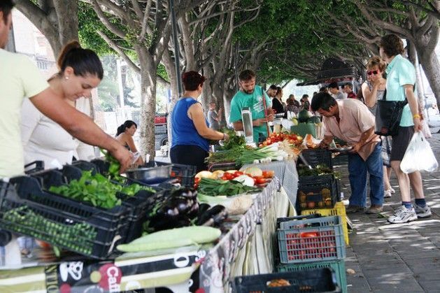 Mercado alternativo en Ejea de los Caballeros