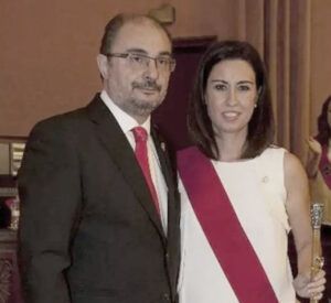 Matrimonio politico de conveniencia roto